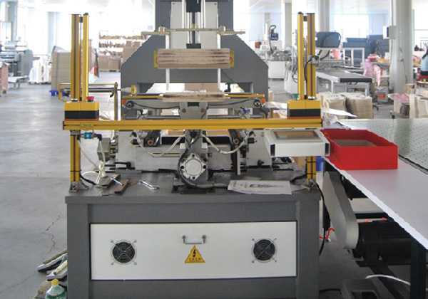 精品盒成型機(jī)